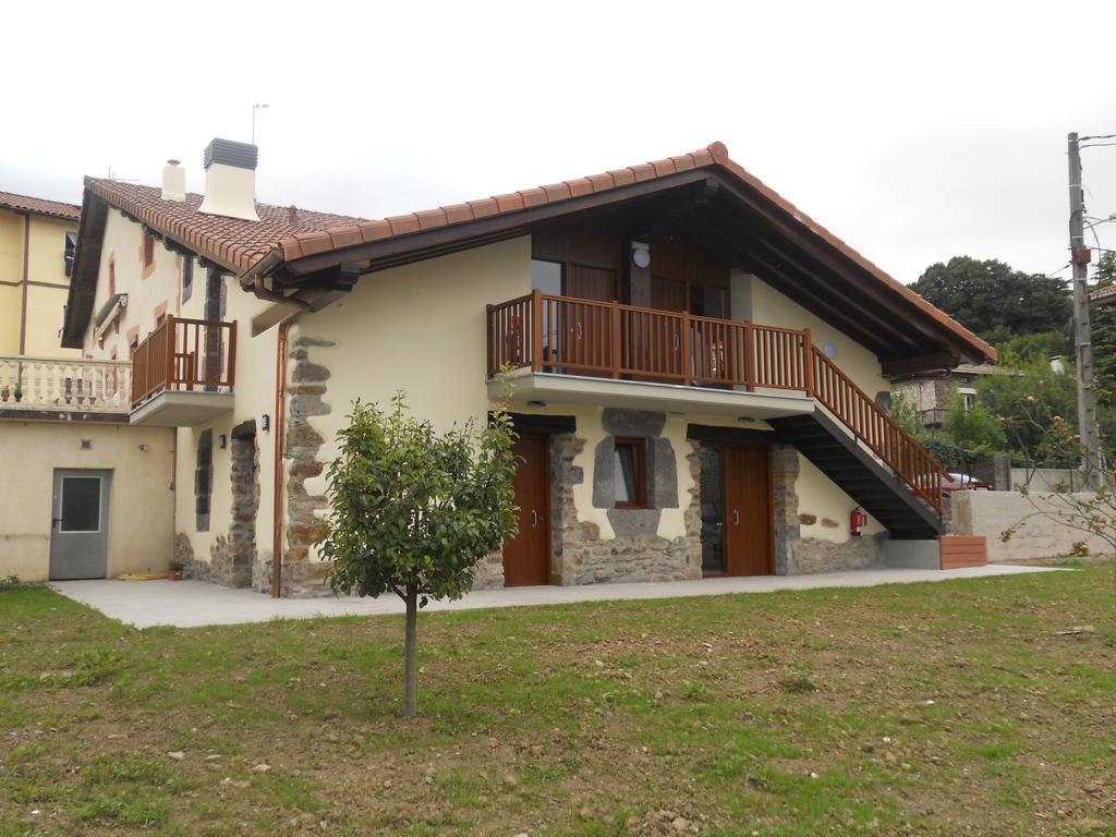 Apartamentos Aldagaia Hernani Kamer foto